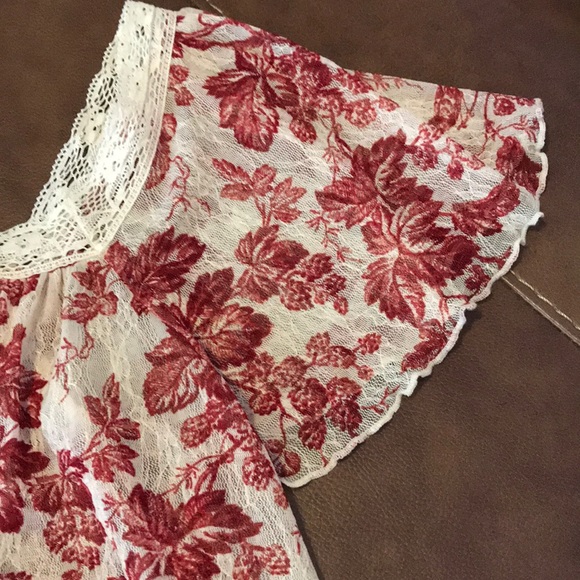 Adorable Ralph Loren  lightweight Flowy top - Picture 4 of 6